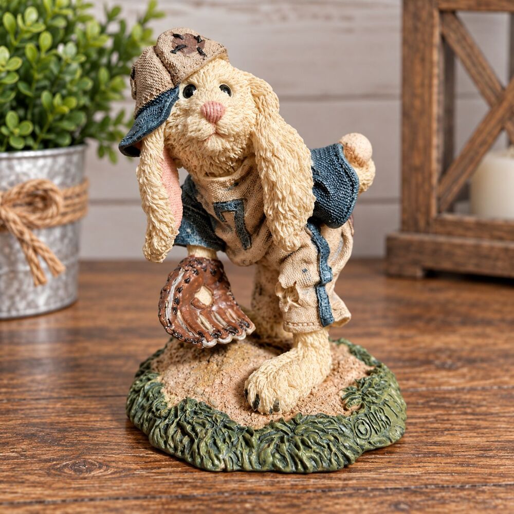 Boyds Bears & Friends Bearstone Baseball Lefty on the Mound Gift Collectible